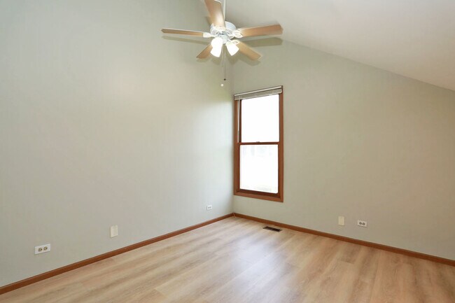 Building Photo - 125 Bright Ridge Dr