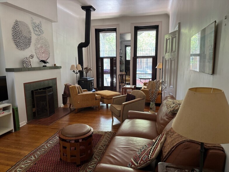 Building Photo - 3605 Hamilton St