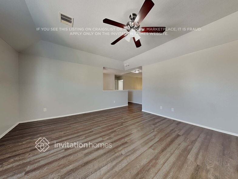 Building Photo - 1807 Vernal Glen Cir