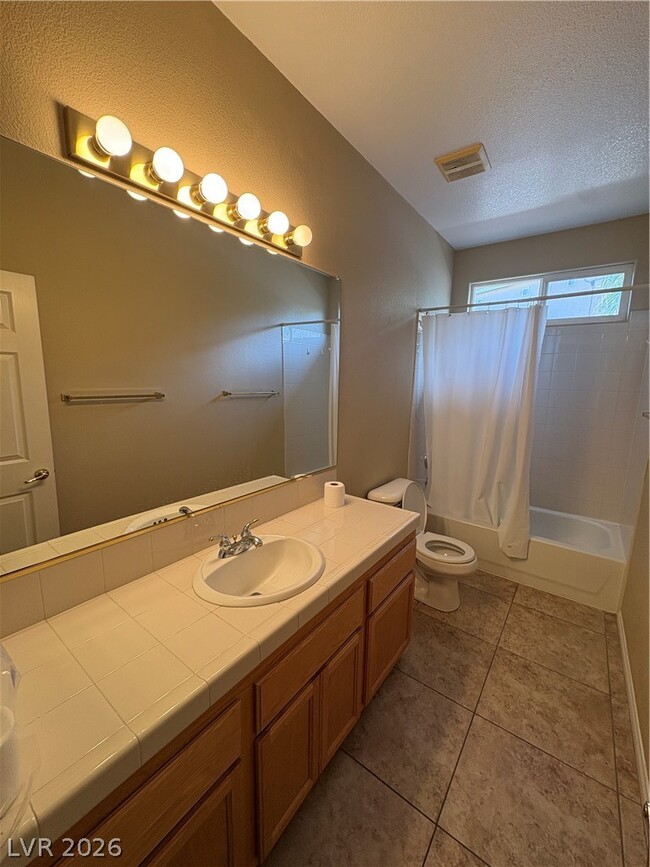 Building Photo - 8804 Glenistar Gate Ave