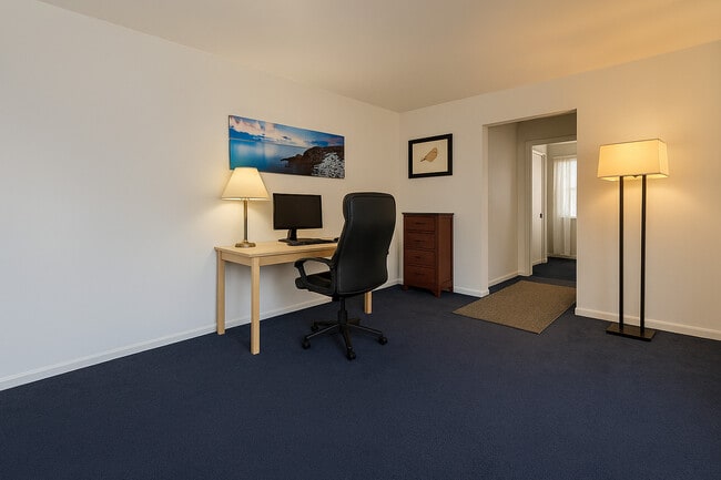 Building Photo - 6300 N Sheridan Rd