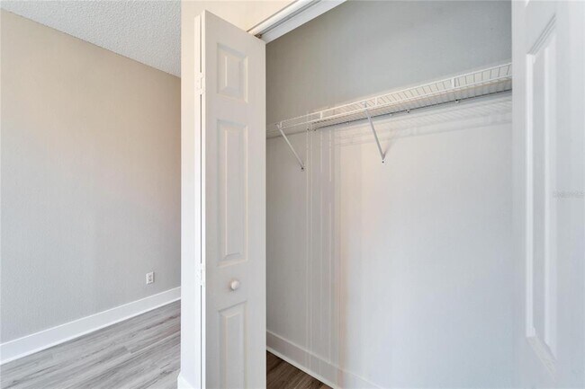 Building Photo - 1032 Radison Ave