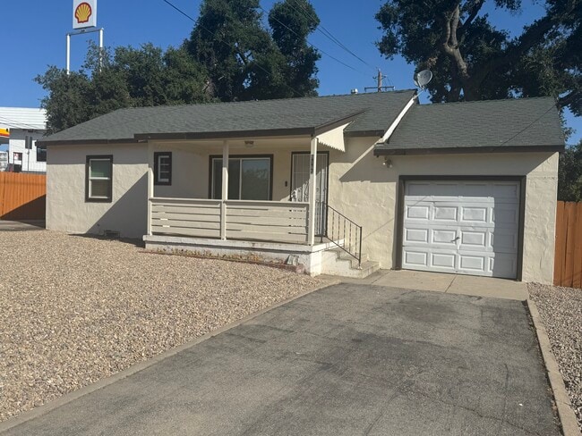 Building Photo - 9165 San Gabriel Rd