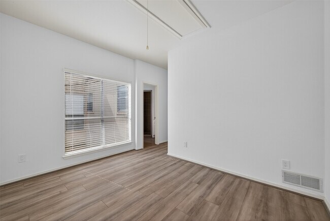 Building Photo - 12691 Briar Patch Dr