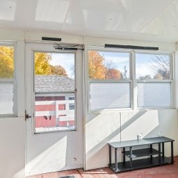 Building Photo - 601 Rumely St