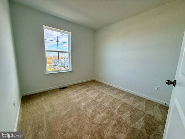 Building Photo - 79 Abigail St