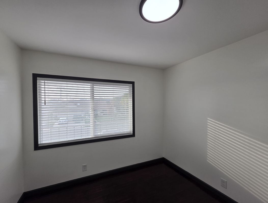 Building Photo - 16732 Busby Ln