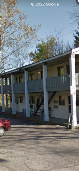 Primary Photo - 303 N Lincoln Ave