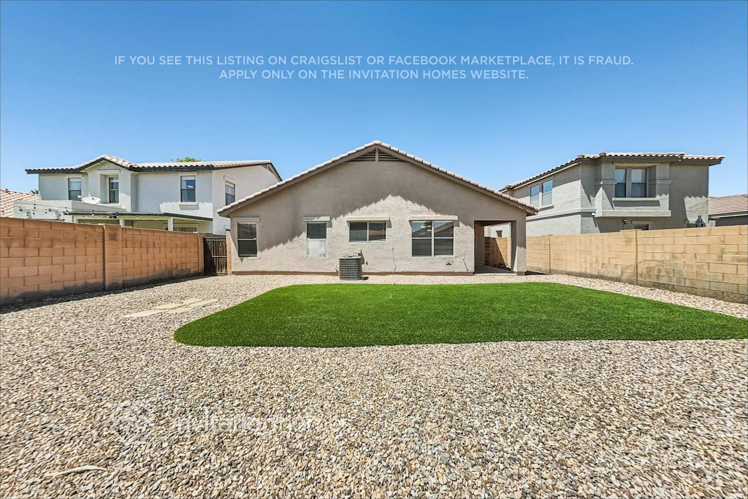 Building Photo - 3035 E Santa Rosa Dr