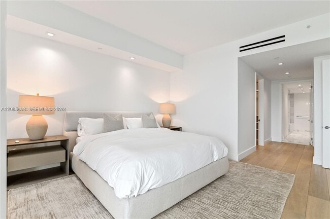 Building Photo - 10203 Collins Ave