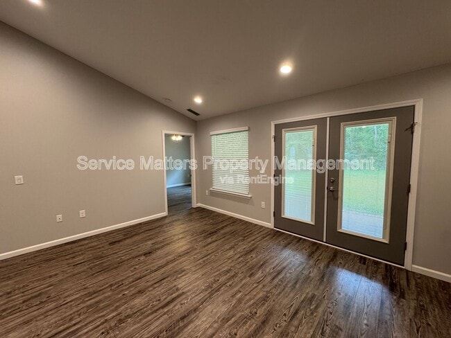 Building Photo - 6850 Stirrup Ln