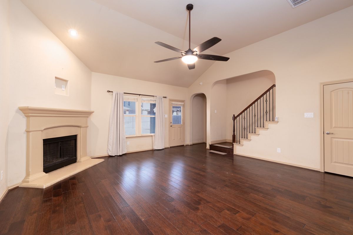 Building Photo - 4505 Shagbark Dr