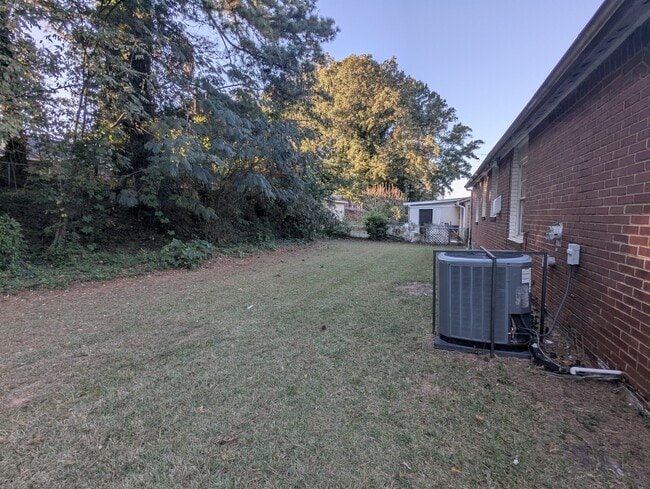 Building Photo - 2194 Baywood Dr SE