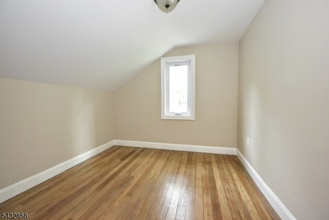 Building Photo - 6 Standish Ln