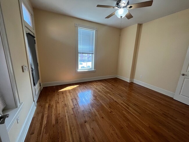 Building Photo - 4188LC Manchester Ave