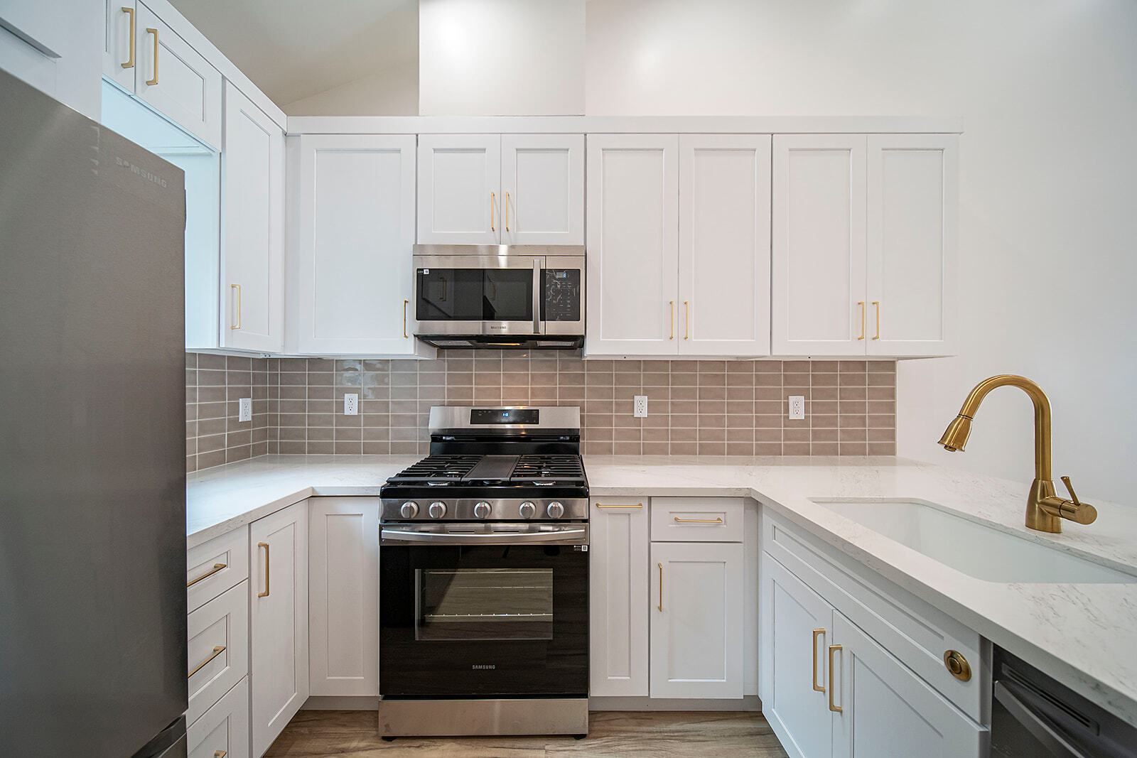 2618 - 2616 Glendale Blvd
