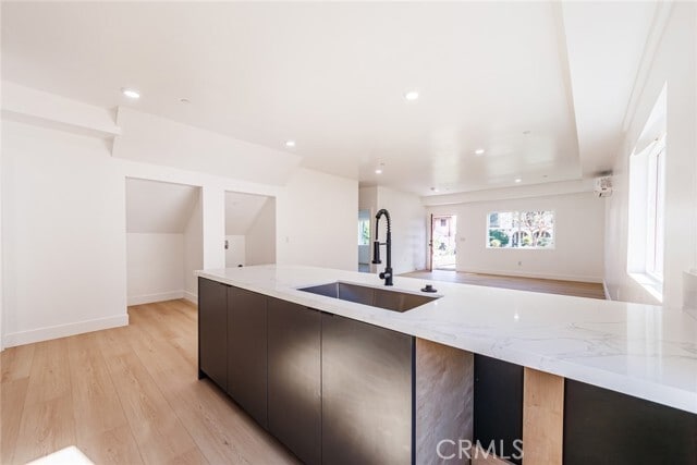 Building Photo - 1557 S Ogden Dr