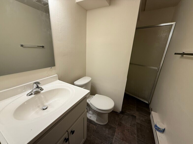 Building Photo - 805 Brandie Rd