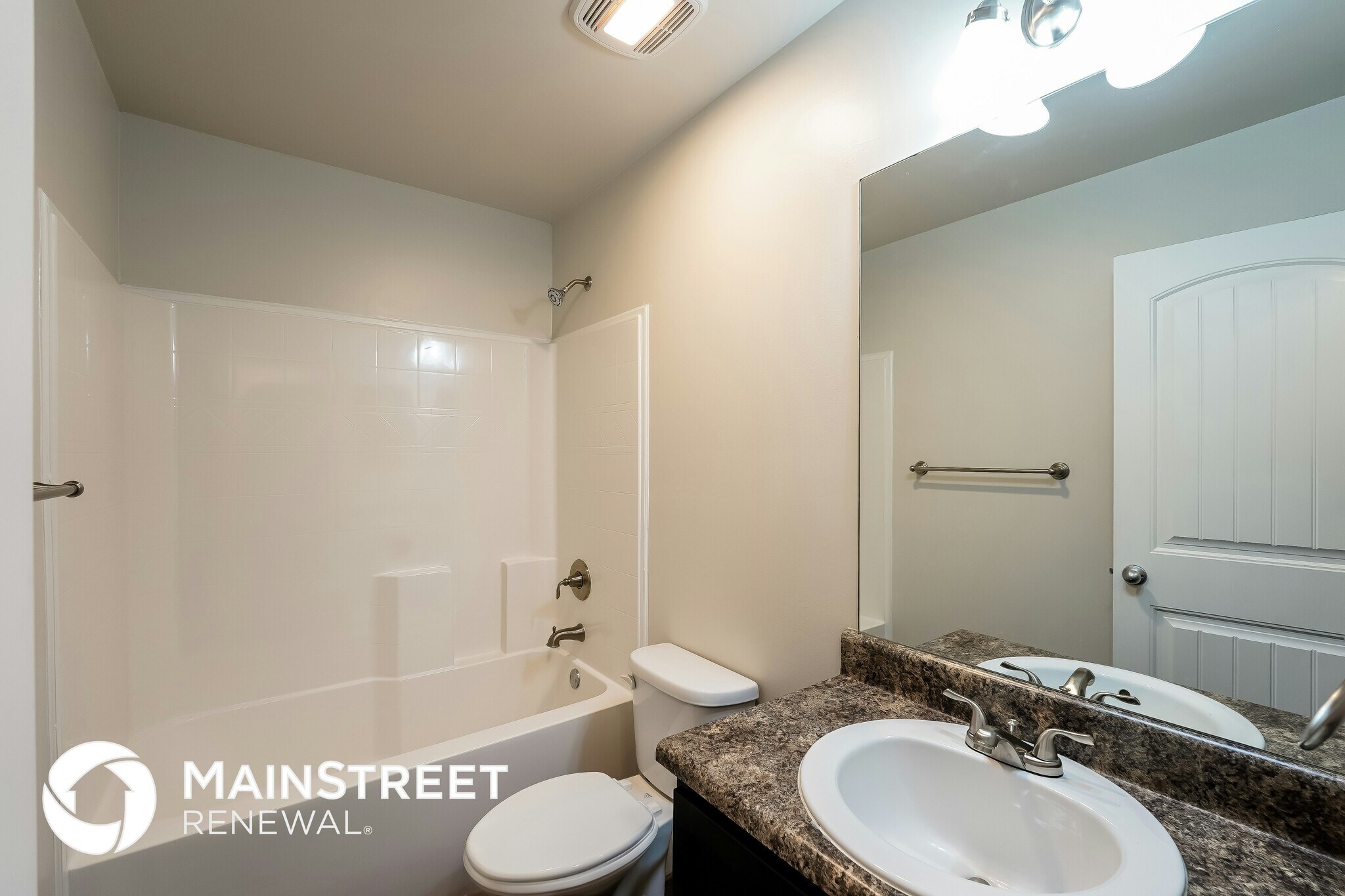 Building Photo - 980 Clover Ave