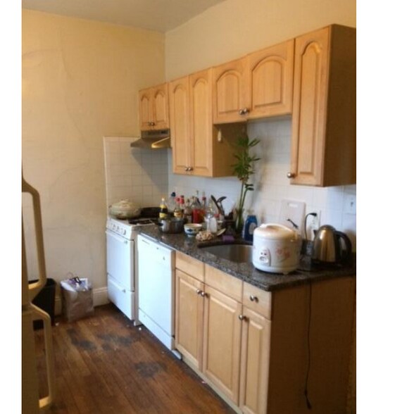 Primary Photo - 45 Ashford St