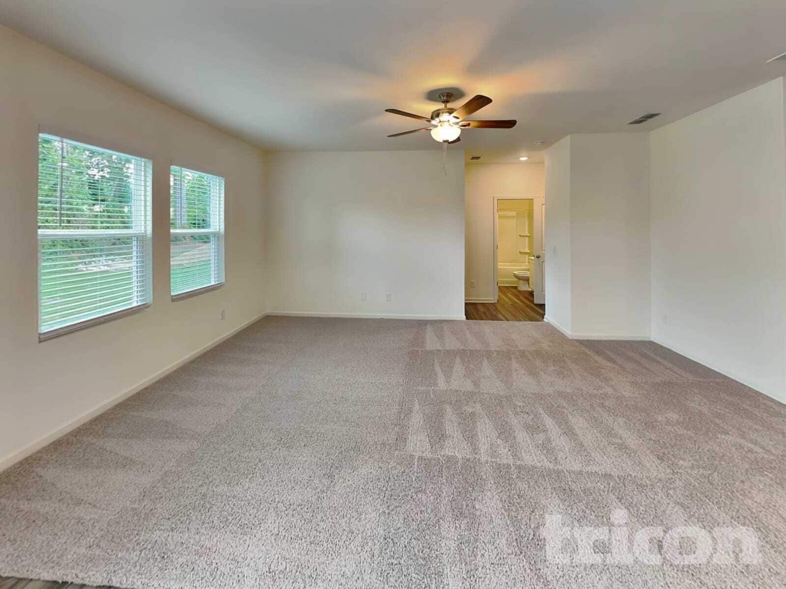 Building Photo - 283 Cottontail Ln