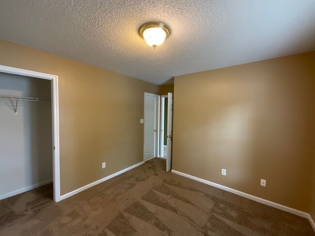 Building Photo - 2007 Caton Dr