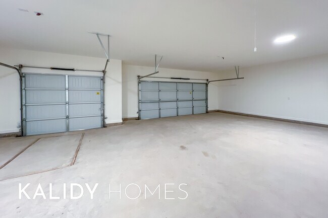 Building Photo - 12800 NW 6th St