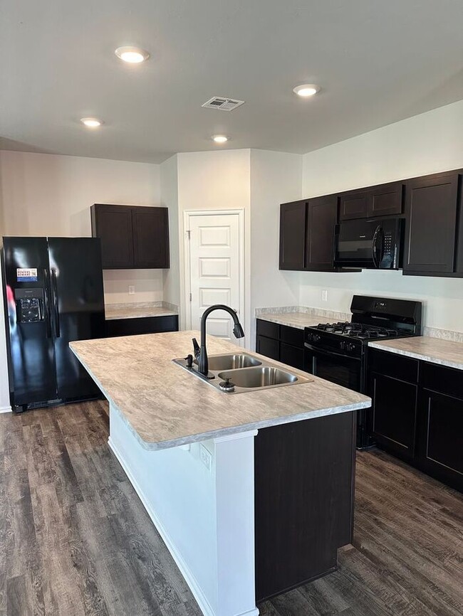 Building Photo - *Pre-leasing* BRAND NEW Three Bedroom | Tw...