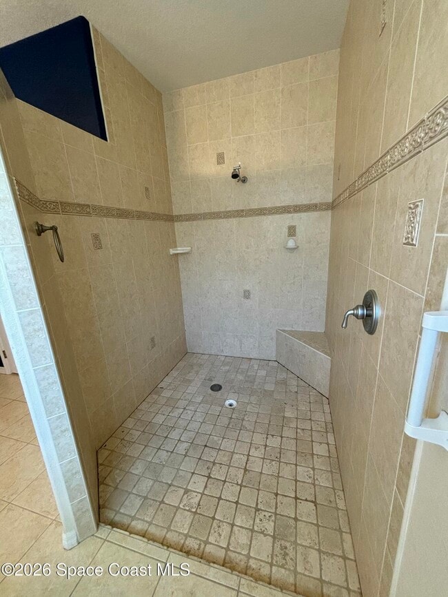 Building Photo - 2542 Woodfield Cir