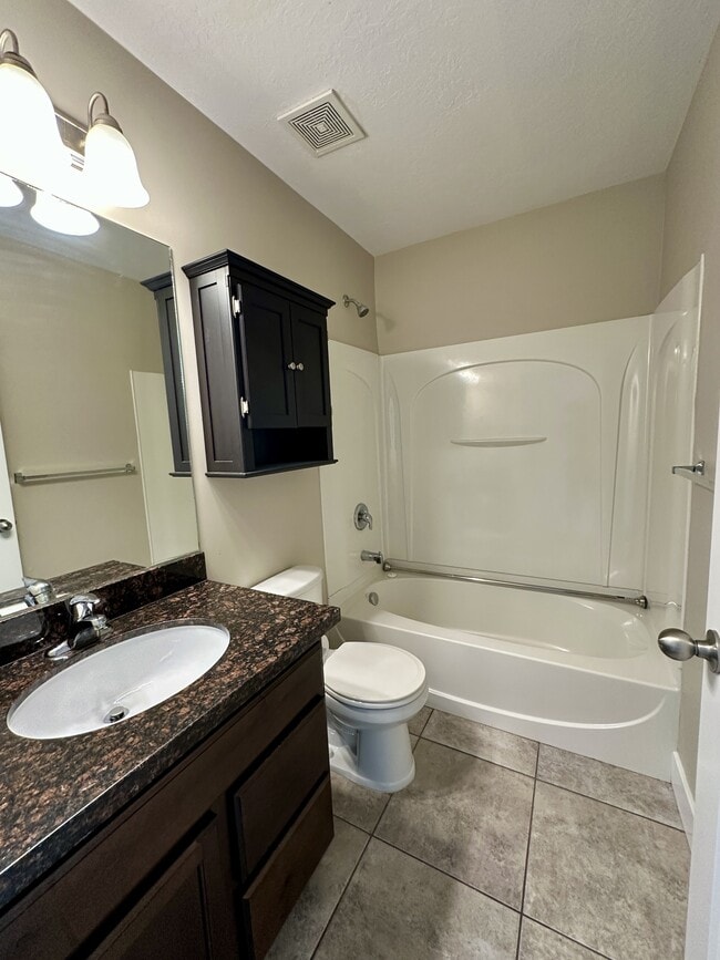 Building Photo - 1748 Winford Dr