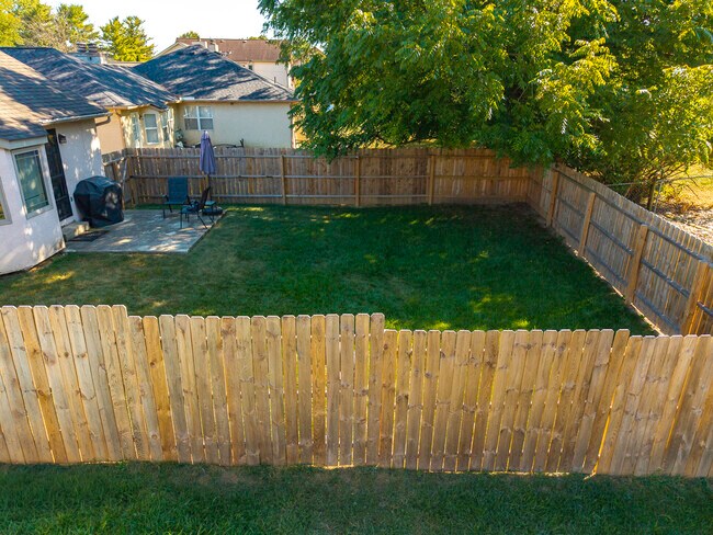 Fenced-in backyard - 67 Groton Dr