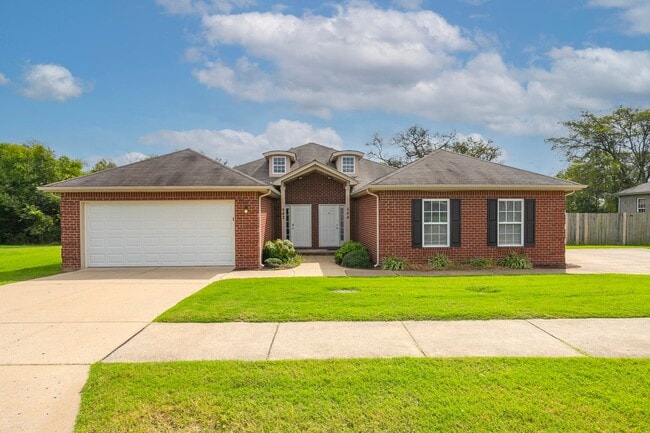 Building Photo - 564 Rose Cottage Cir
