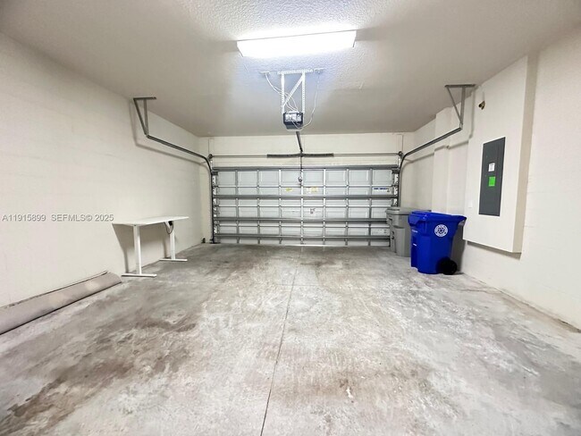 Building Photo - 4139 Silver Maple Wy