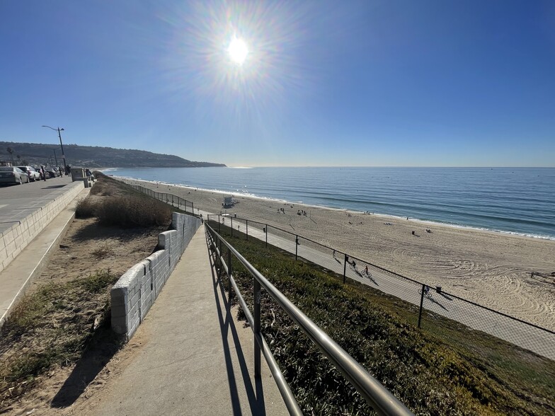 The Beach is your backyard - just steps away - 811 S Catalina Ave