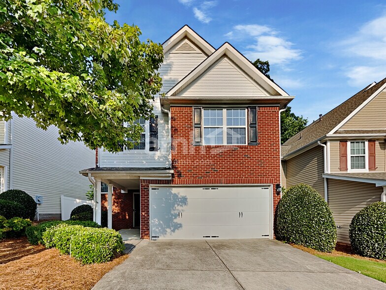 Primary Photo - 219 Highland Falls Dr