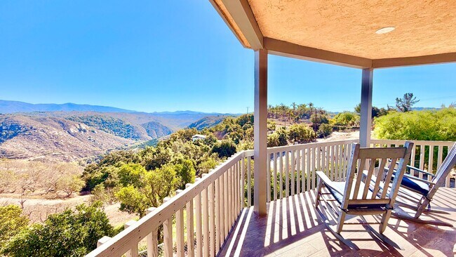 Building Photo - Spacious Two-Story Country Home with Amazi...