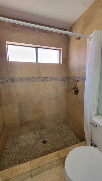 Building Photo - 11666 N 28th Dr