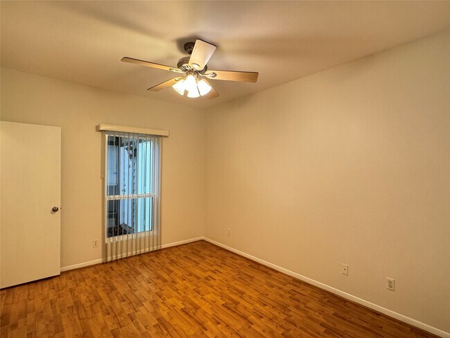 Building Photo - 6500 Harbor Town Dr