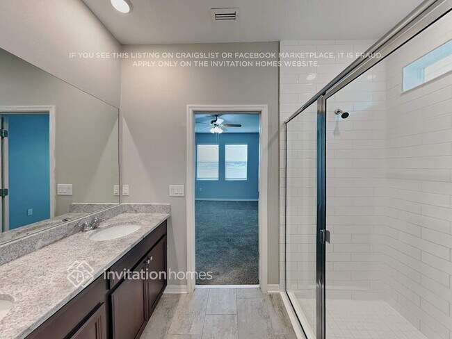 Building Photo - 11821 Cara Field Ave