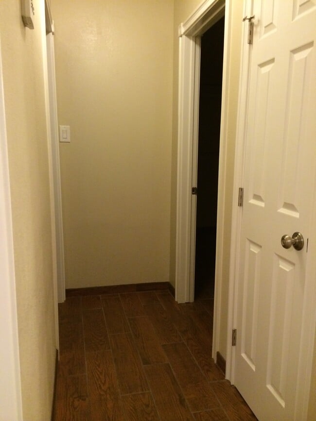 Building Photo - 6733 NW Compass Dr