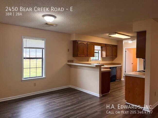 Building Photo - 2450 Bear Creek Rd E