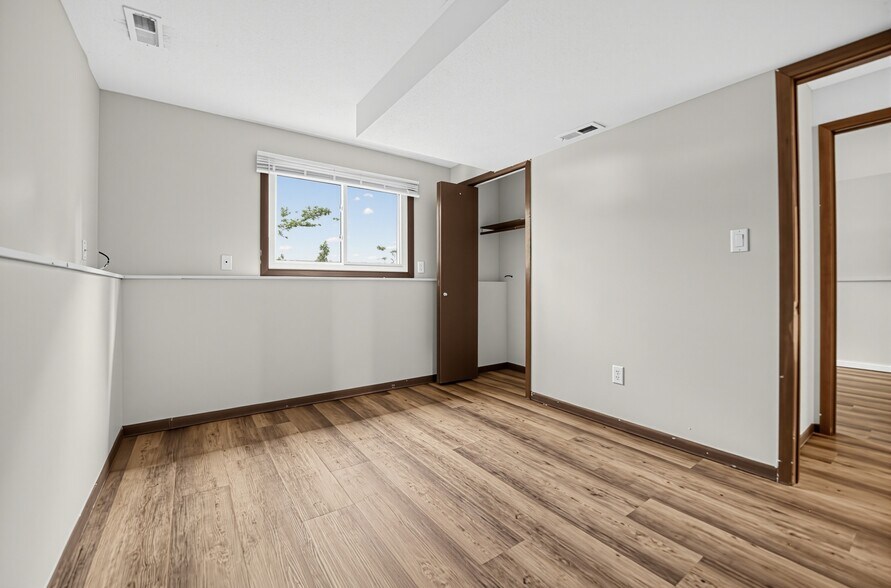 Building Photo - 7351 Berkshire Way