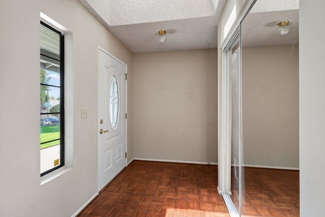 Building Photo - 4109 Yukon Way