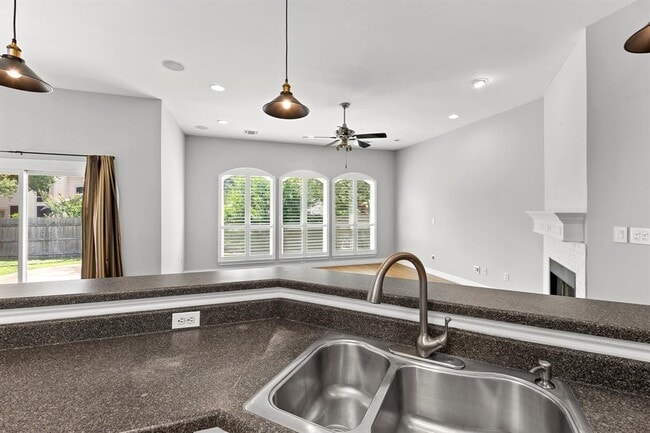 Building Photo - 7003 Currier Cove