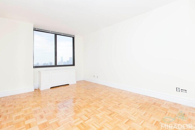 Building Photo - 1 bedroom in New York NY 10023