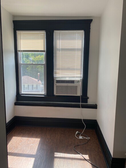 Bedroom 2 - 6319 Monitor St