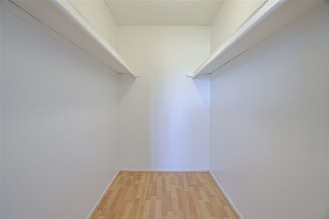 Building Photo - 3 Bedroom, 2 Bath Home with Views in Prescott!