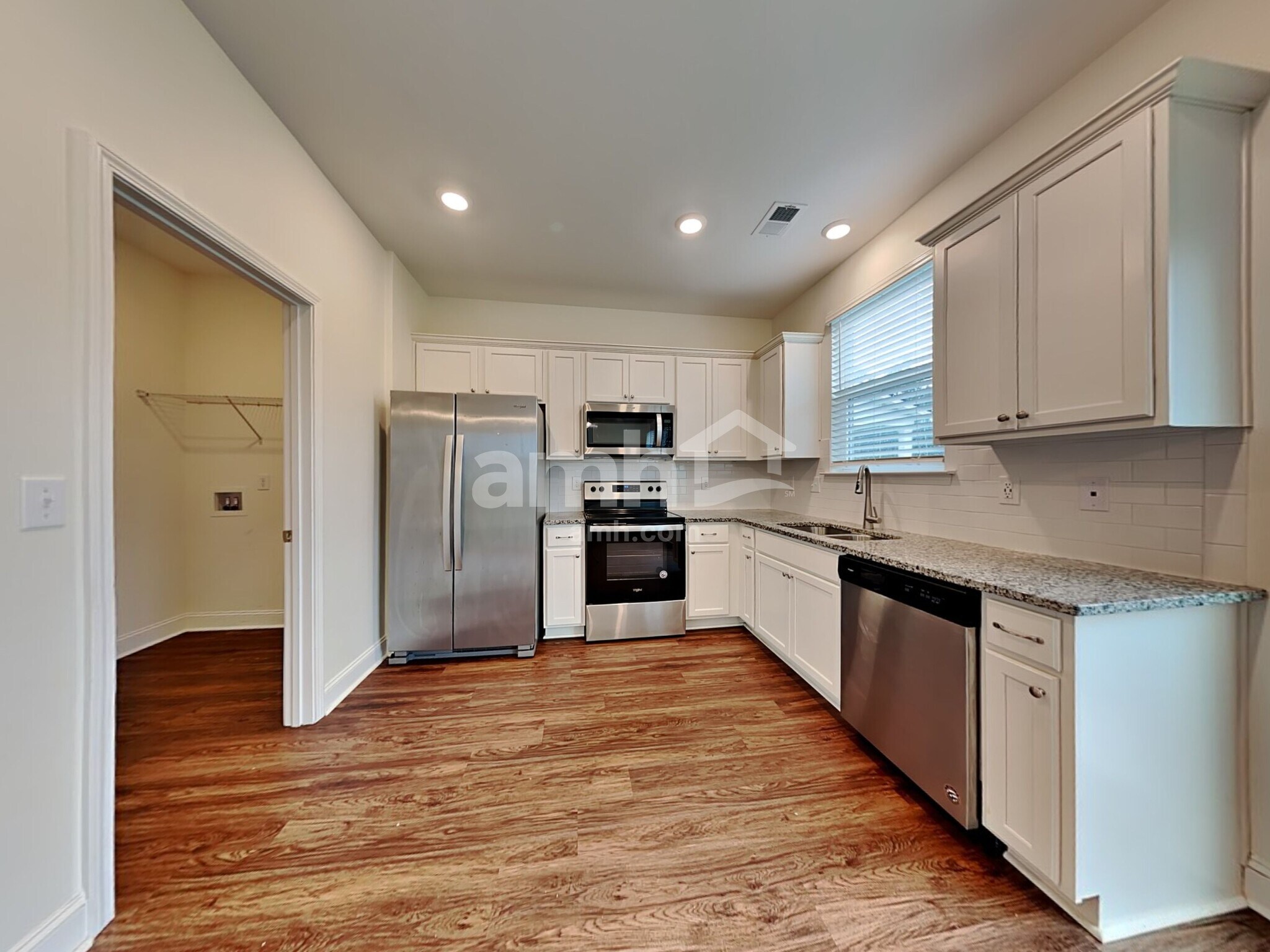 Building Photo - 318 Azore Way