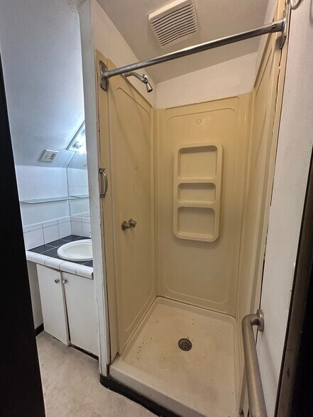 Building Photo - 110 S Blair St