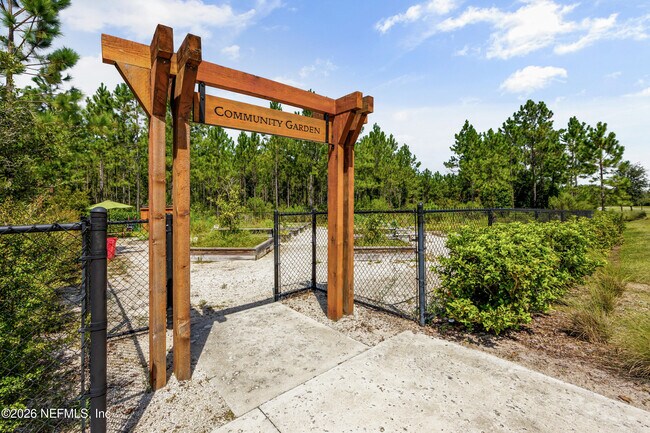 Building Photo - 321 Beale Ave